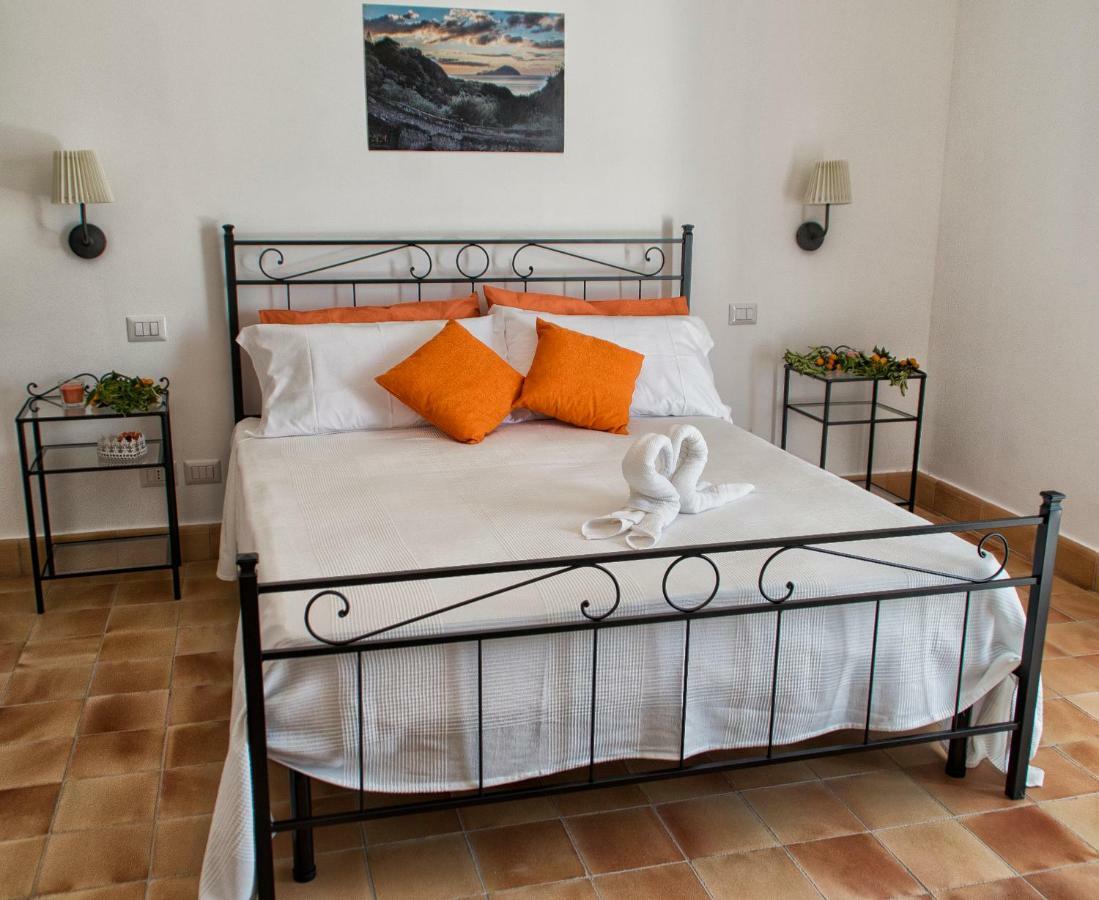 Le Sette Perle Otel Malfa  Oda fotoğraf